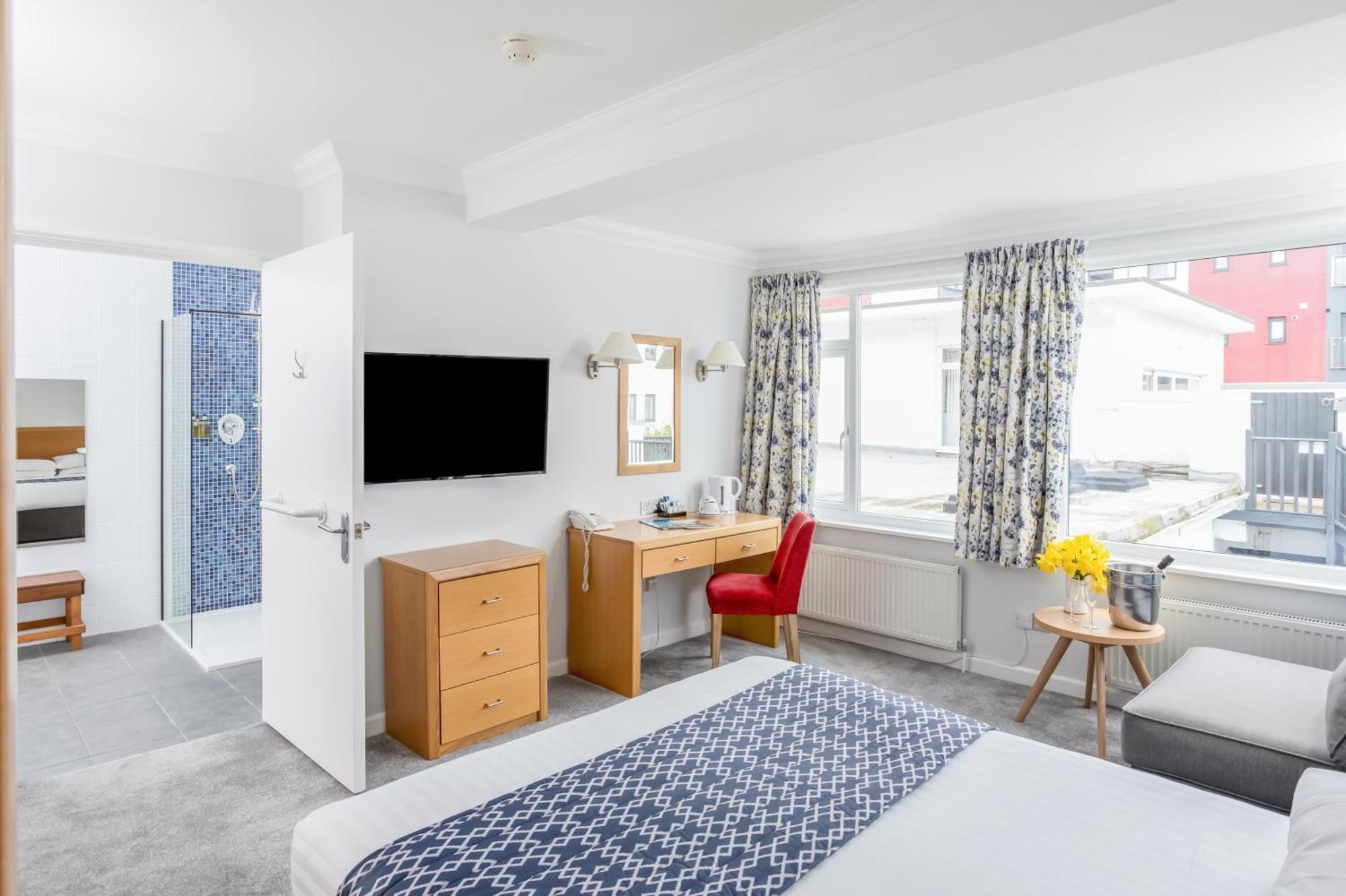 The Kilbirnie 3* Newquay (Cornwall)
